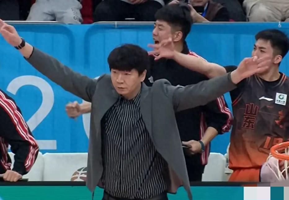 华体会体育登录入口-停不下来！109-82：CBA劲旅豪取8连胜 13记三分三人20+ 黑马惨败