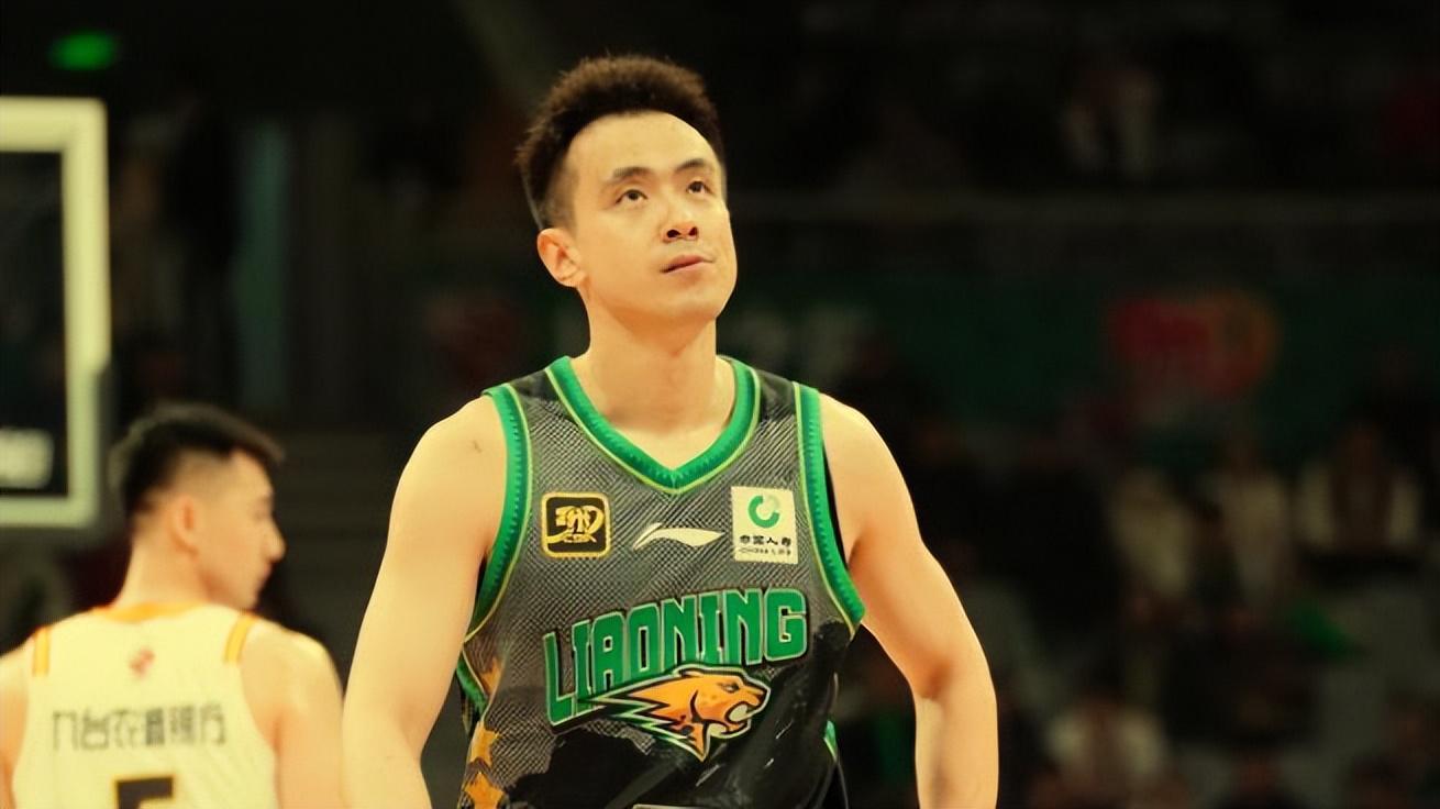 CBA赵子龙狂轰24+3+7+1复出即巅峰!辽篮否极泰来,送给新疆两连败