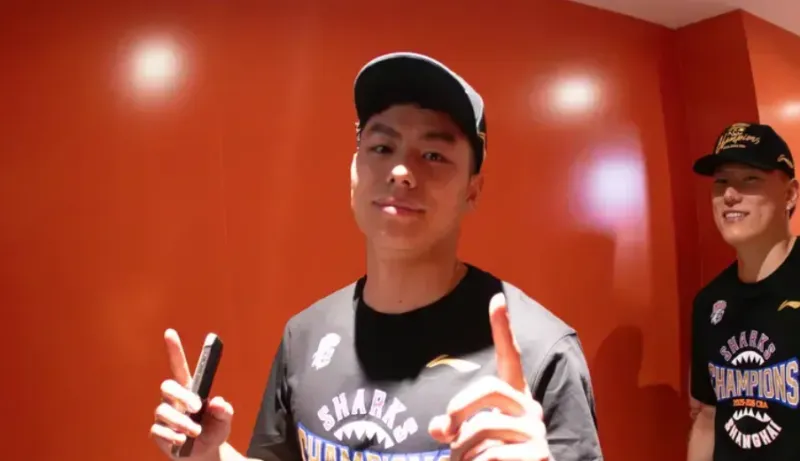 华体会体育app下载-李添荣：夺冠时刻哭了&amp;amp;幸福的眼泪，夺冠是球队每个人的功劳